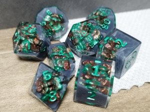 誕生石ジオードダイス 6月金緑